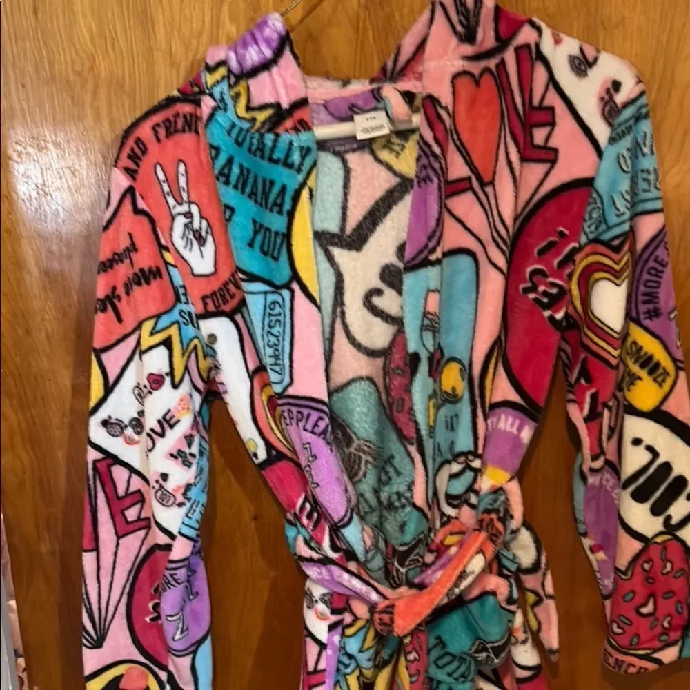 Colorful Graphic Print Robe